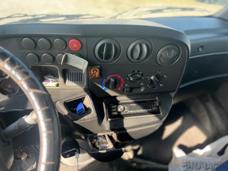 Iveco 3510 ПЪТНА ПОМОЩ * ЦЯЛ БОРД* ОТЛИЧНА * , снимка 11 - Бусове и автобуси - 52438107