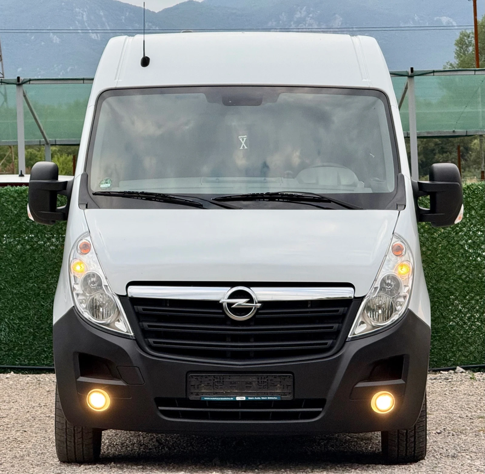 Opel Movano 2.3CDTi КЛИМАТИК - изображение 2