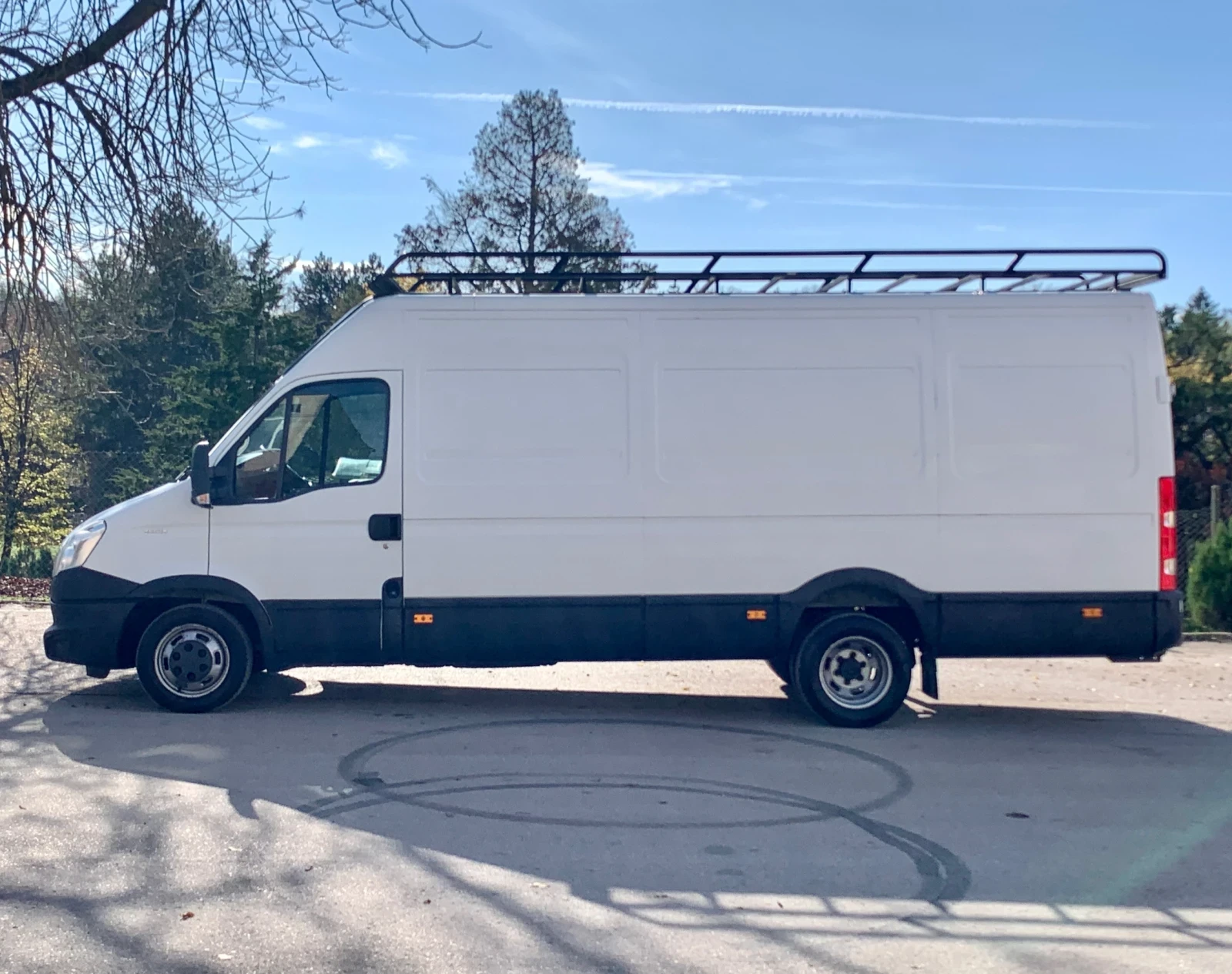 Iveco Daily 197км* MAXI XXL 4.70* КЛИМА* БАГАЖНИК* СЕРВИЗНА КН, снимка 4 - Бусове и автобуси - 53825701