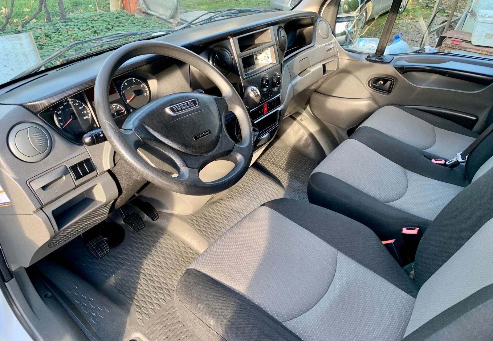 Iveco Daily 197км* MAXI XXL 4.70* КЛИМА* БАГАЖНИК* СЕРВИЗНА КН, снимка 11 - Бусове и автобуси - 53825701