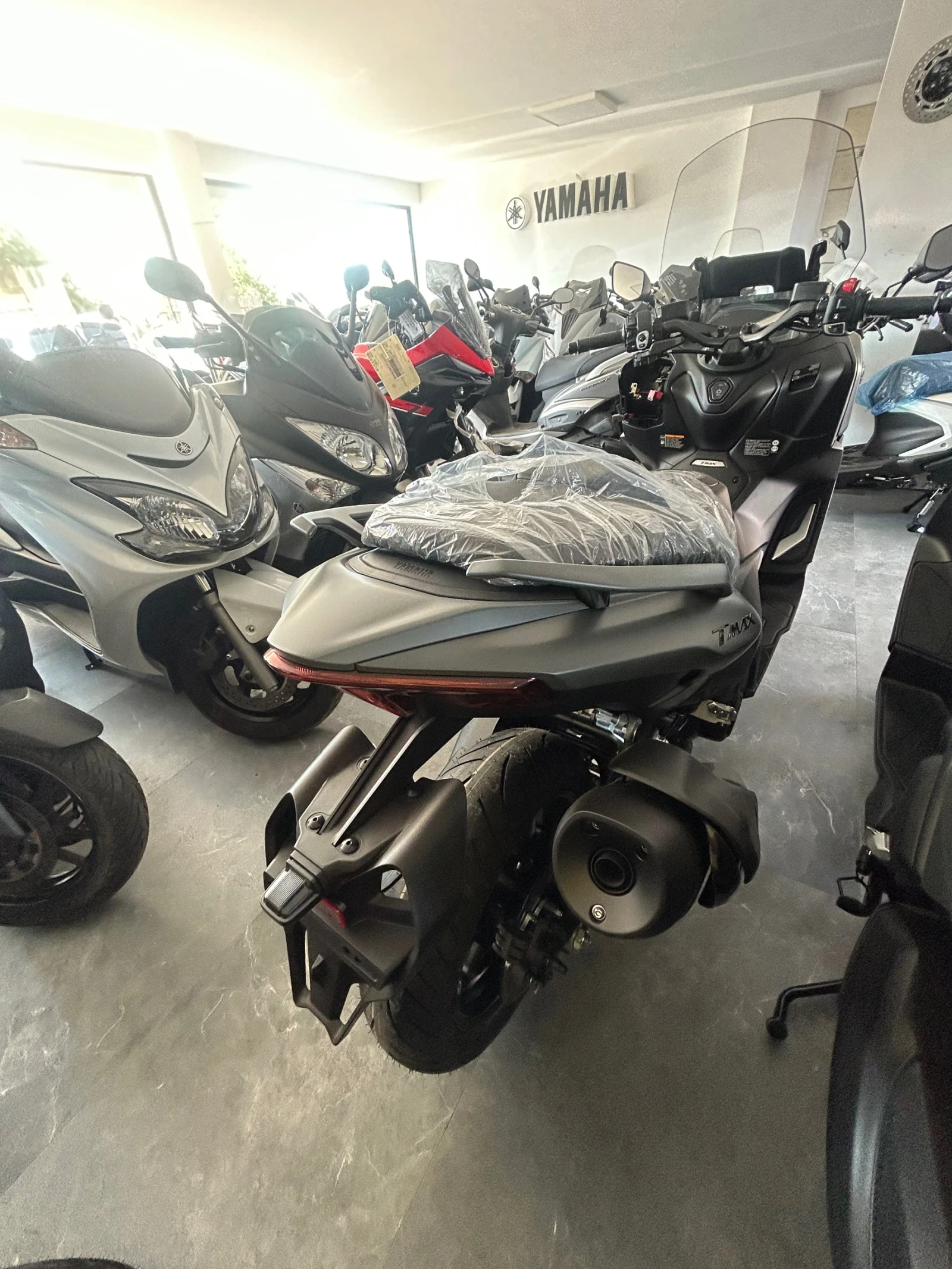 Yamaha T-max НОВ-Лизинг, снимка 4 - Мотоциклети и мототехника - 55725993