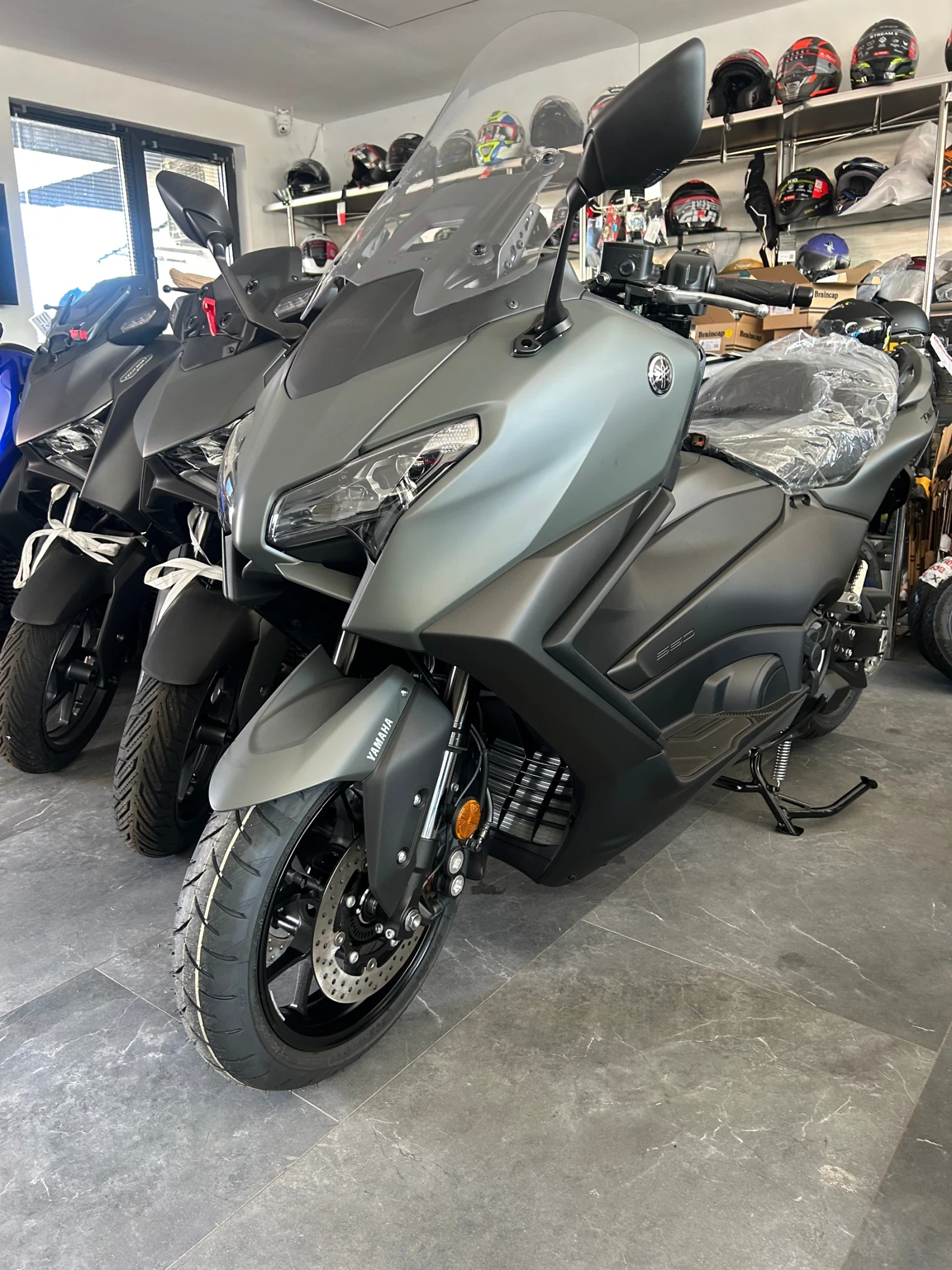 Yamaha T-max НОВ-Лизинг, снимка 2 - Мотоциклети и мототехника - 55725993