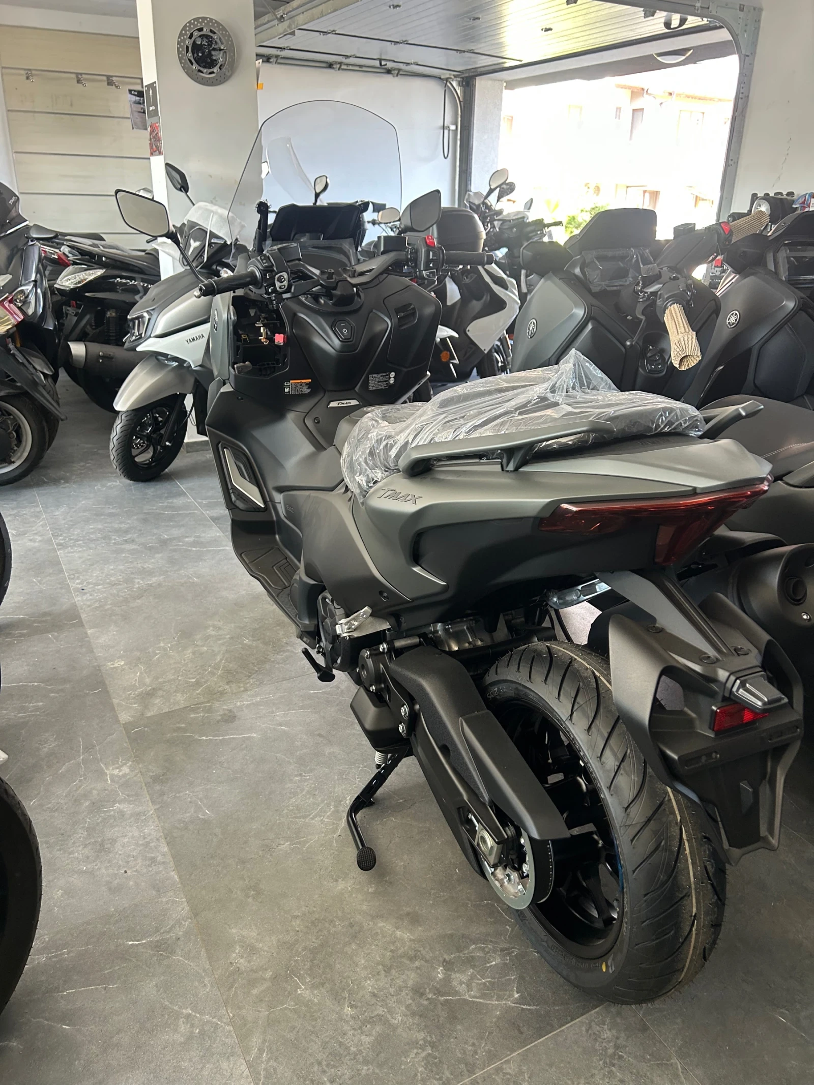 Yamaha T-max НОВ-Лизинг, снимка 5 - Мотоциклети и мототехника - 55725993