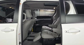 Toyota Sienna 3.5 Бензин 4х4, снимка 10