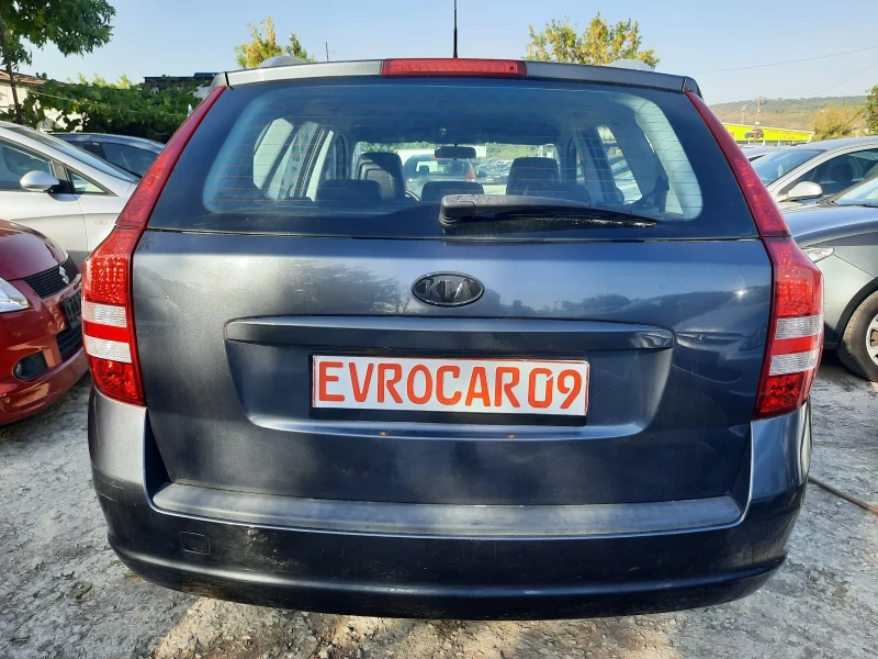 Kia Ceed 1.6i КЛИМАТРОНИК, снимка 6 - Автомобили и джипове - 47441714