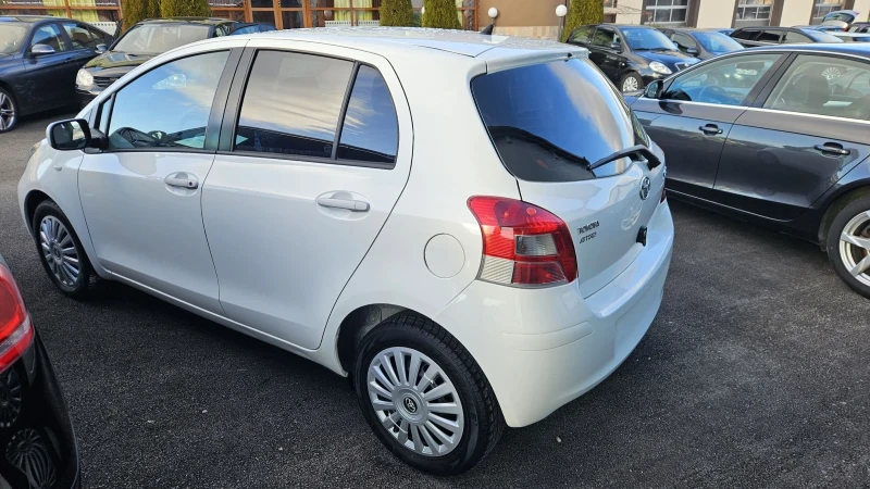 Toyota Yaris 1.4d-4d/ 2010г./ Euro 5/ ТОП, снимка 3 - Автомобили и джипове - 48371269