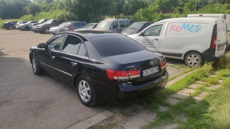 Hyundai Sonata Седан, снимка 3 - Автомобили и джипове - 48728106