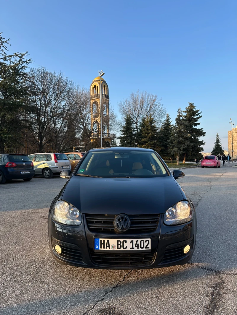 VW Golf 2.0TDI, снимка 1 - Автомобили и джипове - 48743993