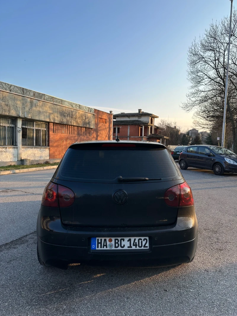 VW Golf 2.0TDI, снимка 5 - Автомобили и джипове - 48743993