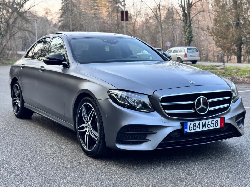 Mercedes-Benz E 220 * 4MATIC* PANO* DIST* BURMASTER* 9G* AMG-LINE* FUL, снимка 3 - Автомобили и джипове - 48914992