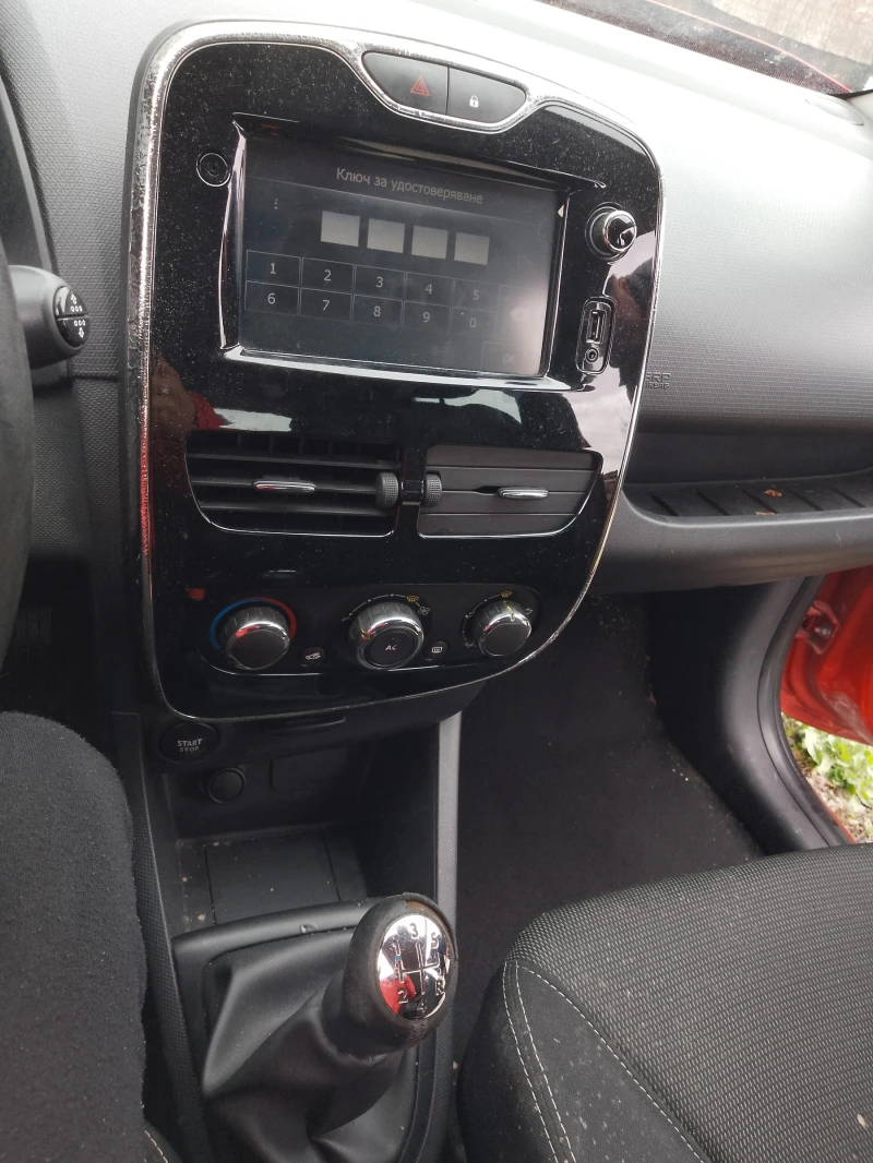 Renault Clio 1.5dci K9KC, снимка 16 - Автомобили и джипове - 49741171