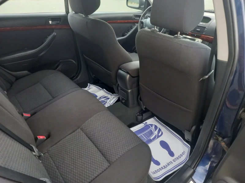 Toyota Avensis 2.0, снимка 7 - Автомобили и джипове - 50994601