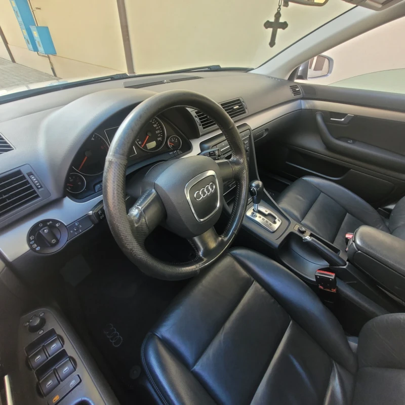 Audi A4, снимка 7 - Автомобили и джипове - 52344930