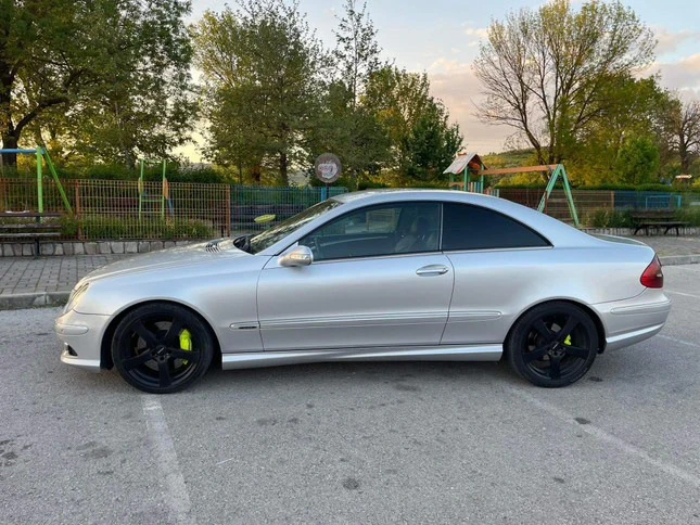 Mercedes-Benz CLK, снимка 2 - Автомобили и джипове - 48618485