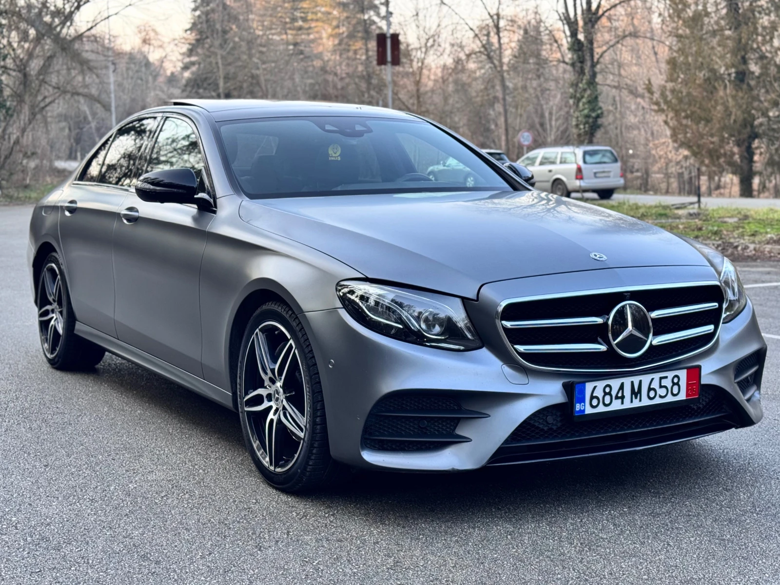 Mercedes-Benz E 220 * 4MATIC* PANO* DIST* BURMASTER* 9G* AMG-LINE* FUL - изображение 3