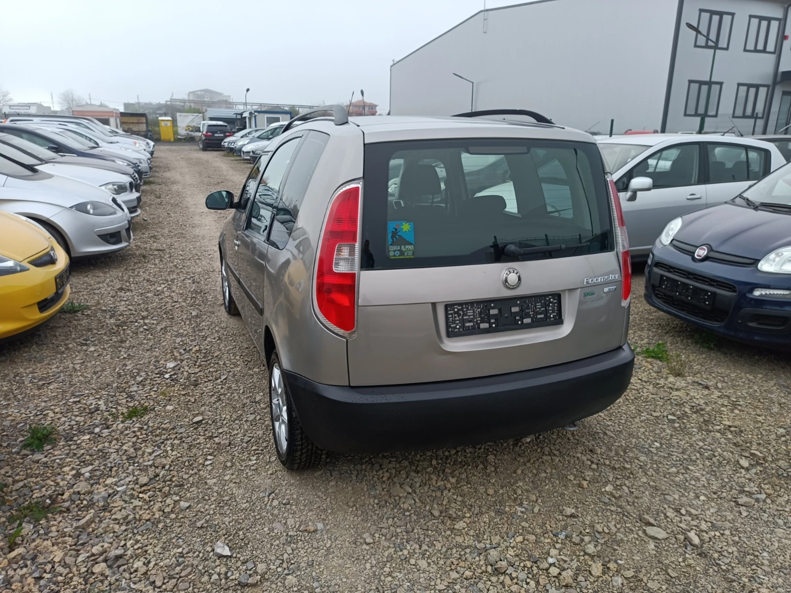 Skoda Roomster 1, 4i Бенз/газ - изображение 5
