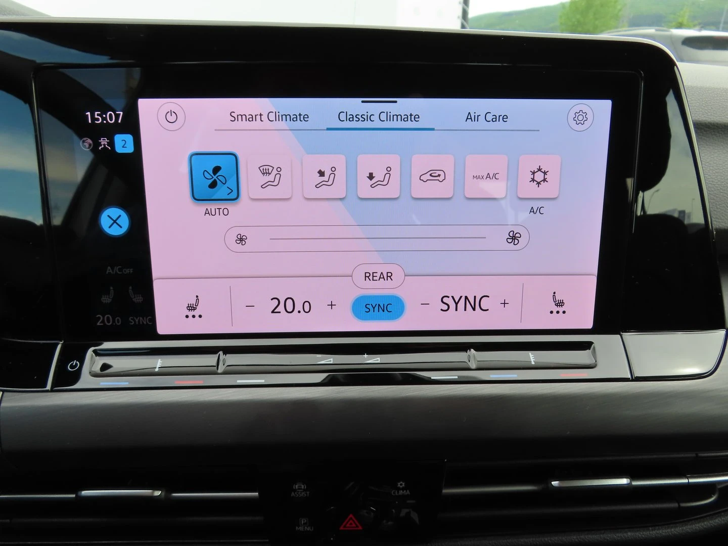 VW Golf 8 Style 1.5 eTSI OPF DSG - изображение 10