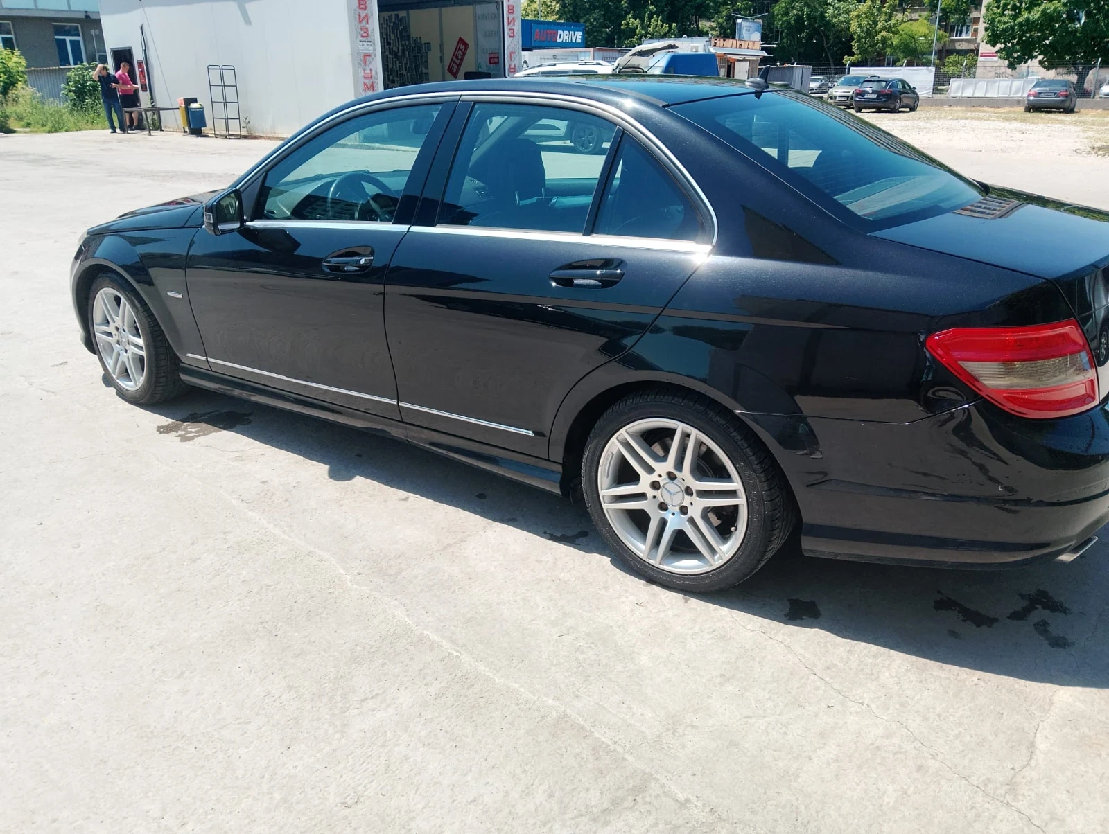 Mercedes-Benz C 300 3.0  V6 AMG - изображение 8