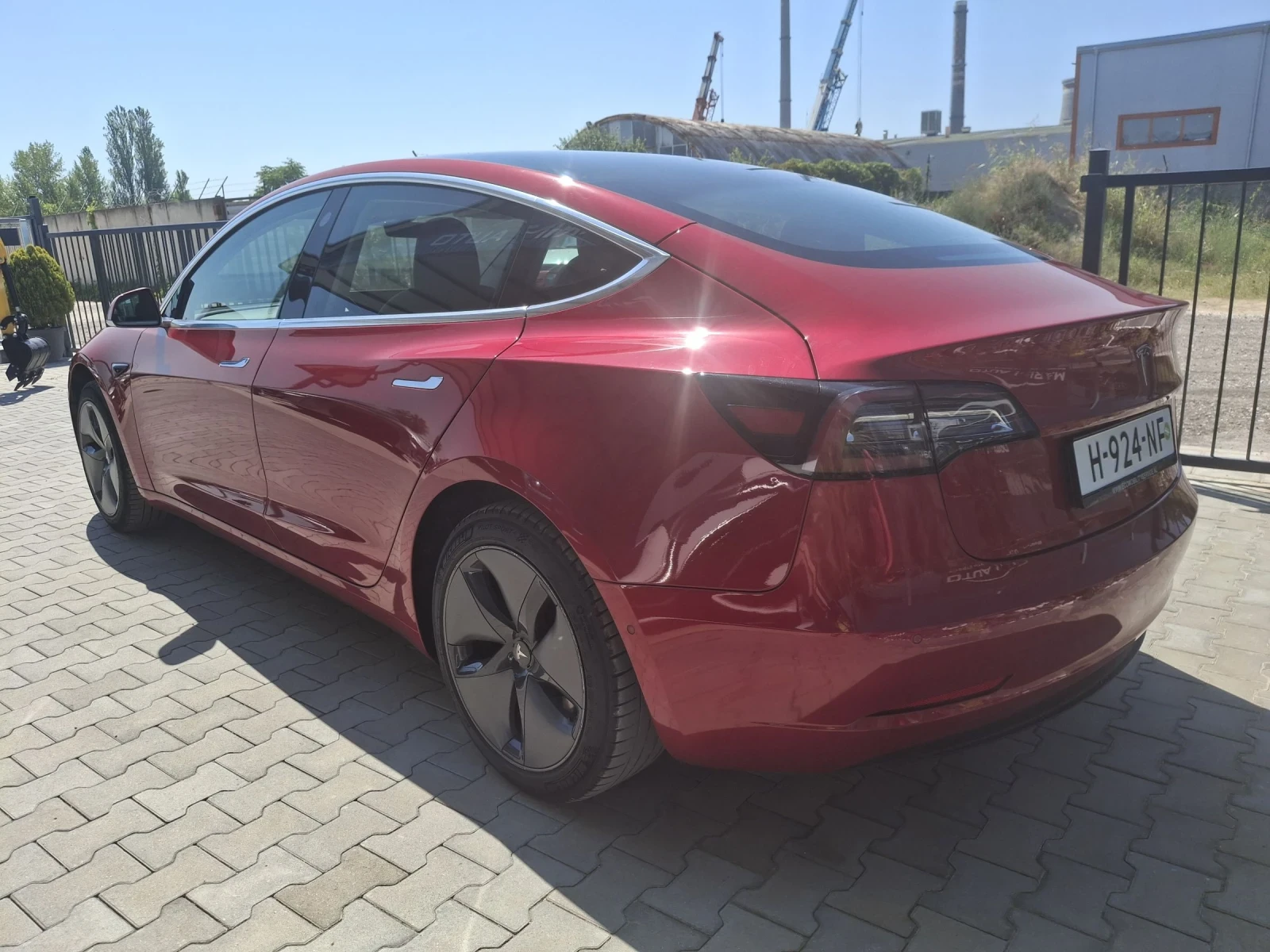 Tesla Model 3 60kw RWD TOP Гаранция  - изображение 5