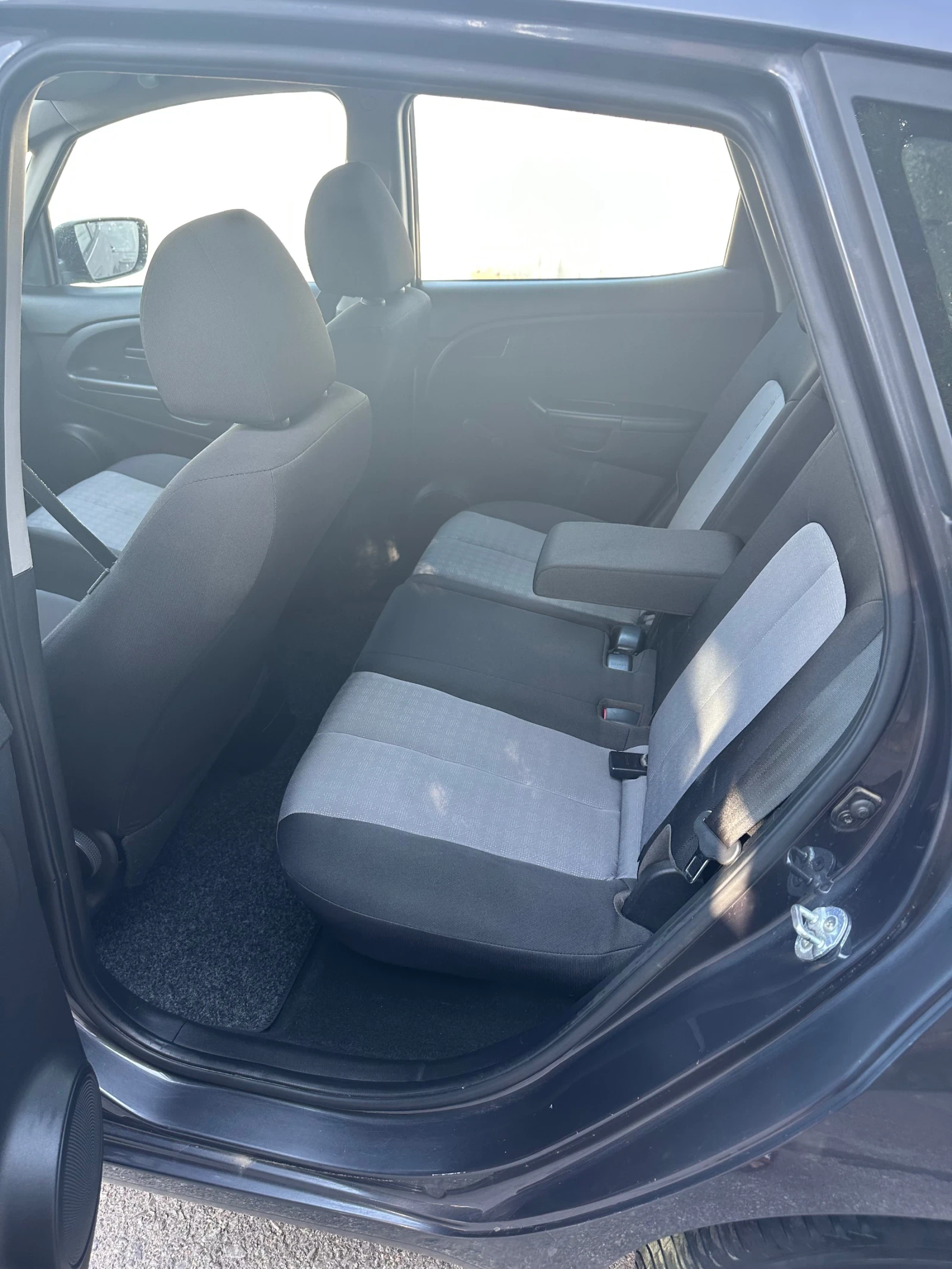 Kia Venga 1.4CRDi - изображение 10
