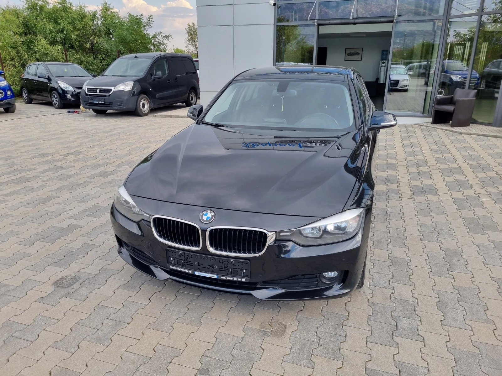BMW 320 СЕДАН-АВТОМАТИК-СМЕНЕНИ ВЕРИГИ !!! - изображение 3
