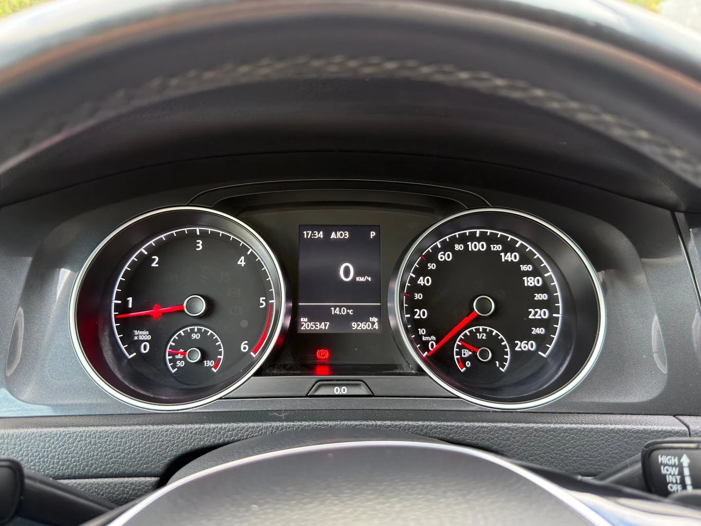 VW Golf Variant Comfortline 1.6TDI BMT - изображение 8