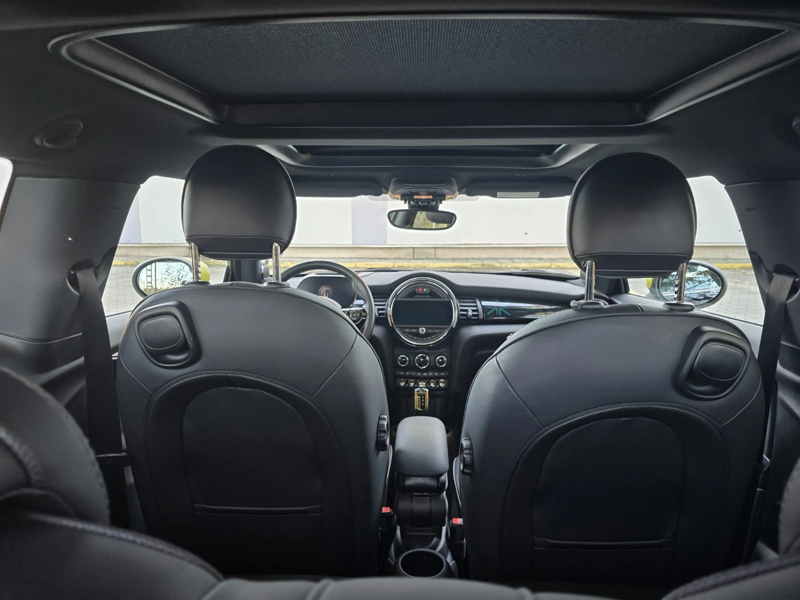 Mini Cooper SE XL - изображение 9