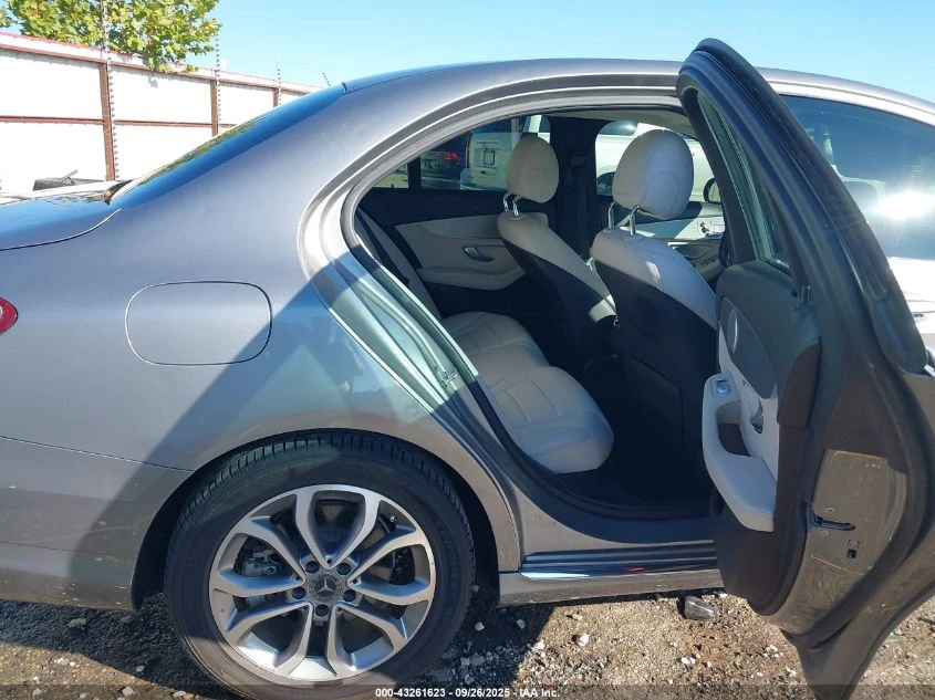 Mercedes-Benz C 300 4MATIC* Burmester* * *  | Mobile.bg   8