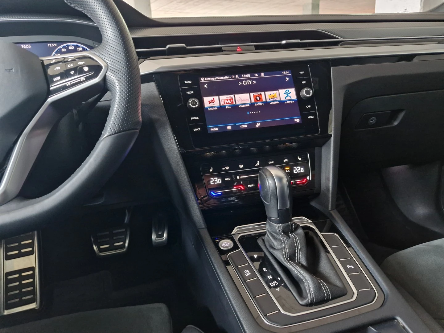 VW Arteon R-Line 2.0 TDI SCR DSG - изображение 7