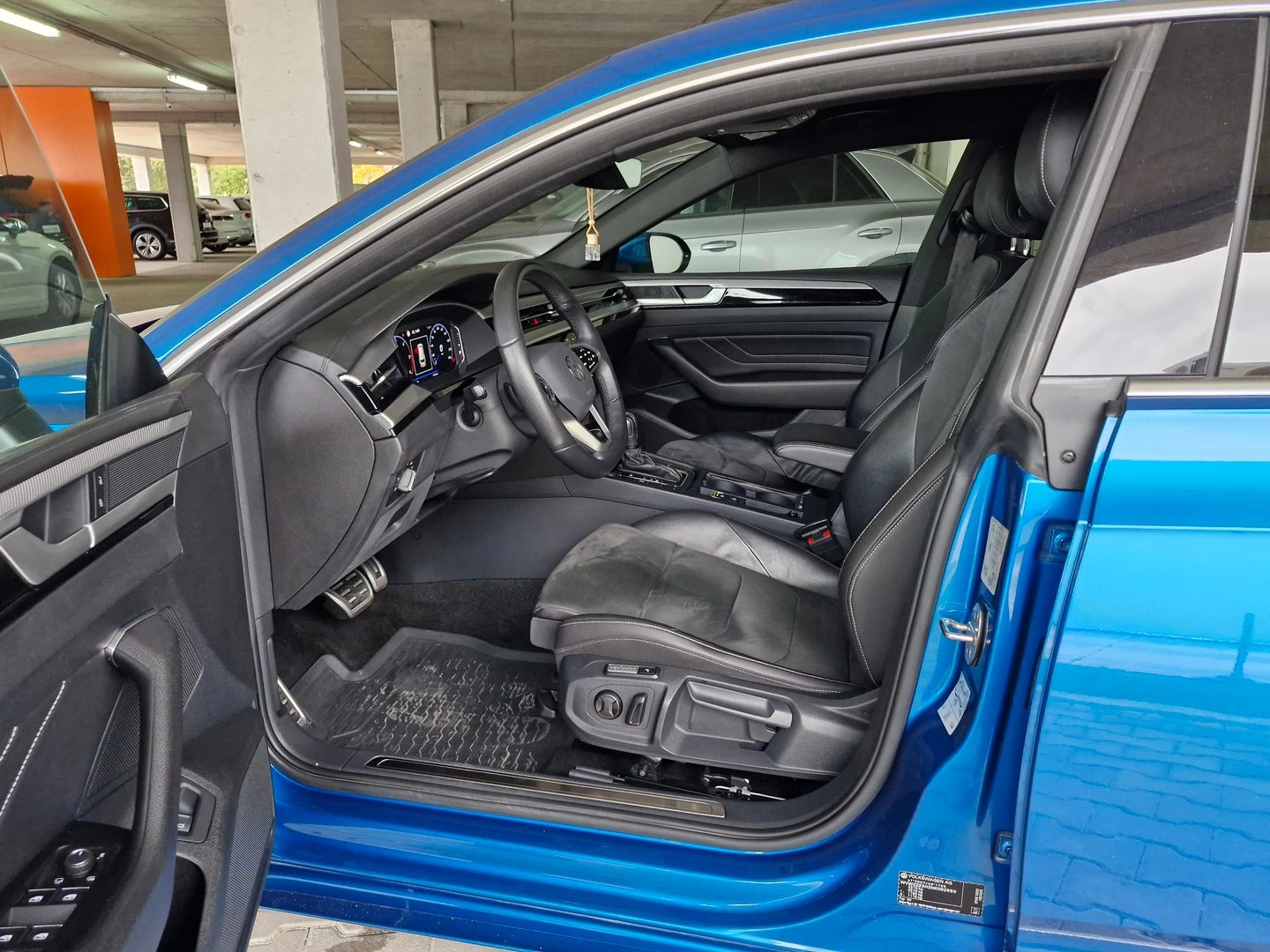 VW Arteon R-Line 2.0 TDI SCR DSG - изображение 5