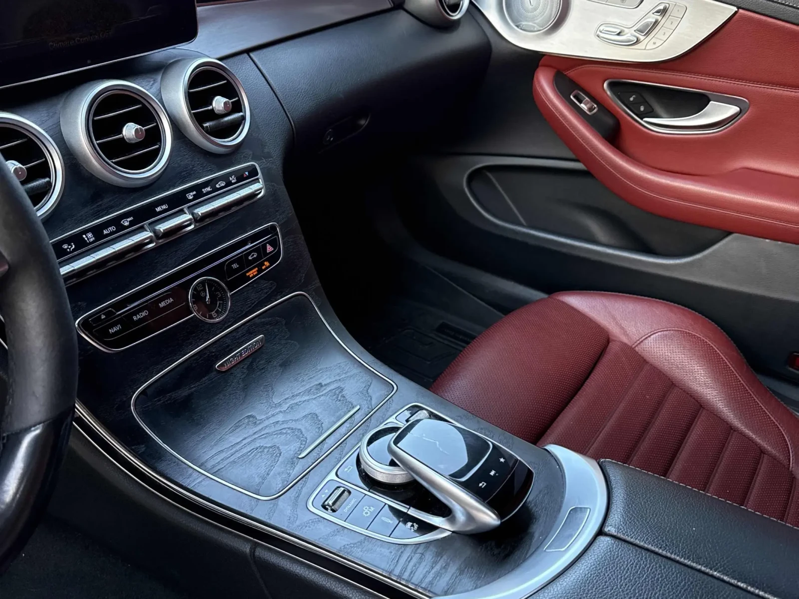 Mercedes-Benz C 43 AMG * NIGHT EDITION * CARFAX * ЦЕНА ДО БЪЛГАРИЯ - изображение 9