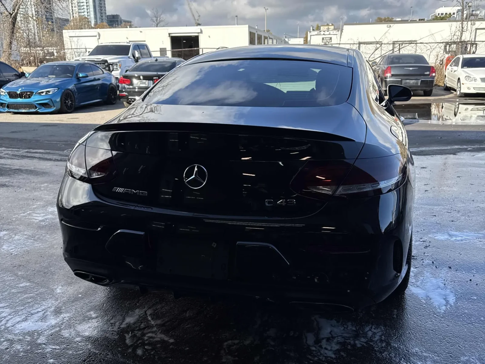 Mercedes-Benz C 43 AMG * NIGHT EDITION * CARFAX * ЦЕНА ДО БЪЛГАРИЯ - изображение 4