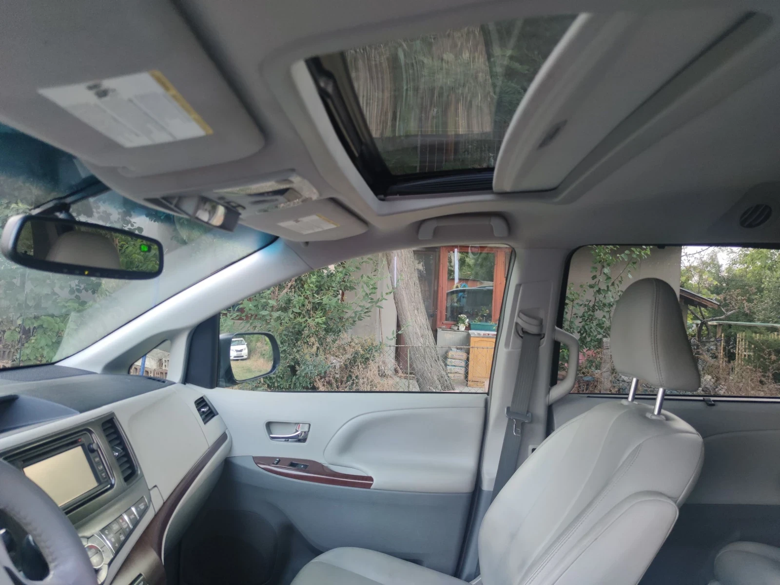 Toyota Sienna 3.5iAWD - изображение 6