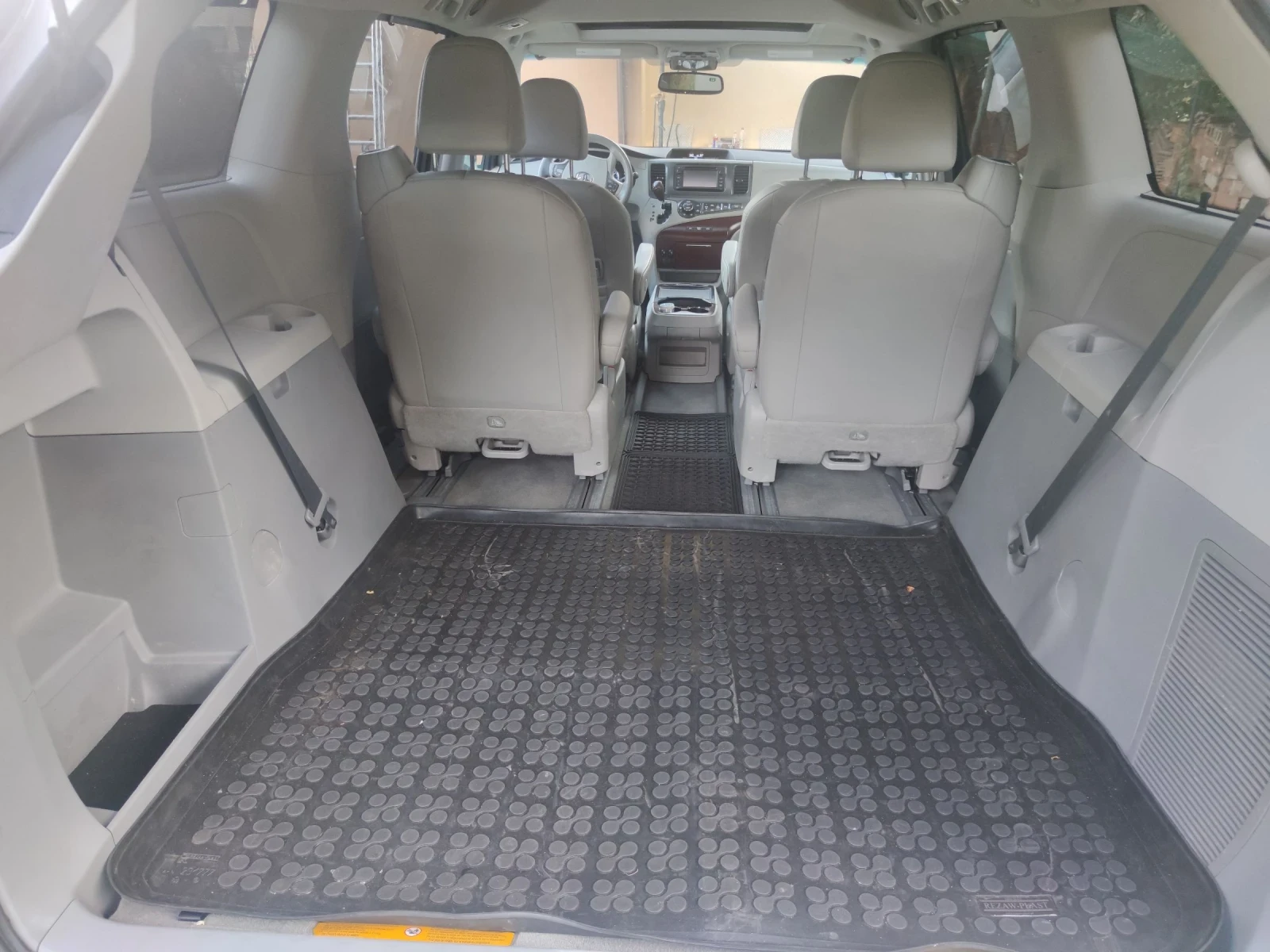 Toyota Sienna 3.5iAWD | Mobile.bg � ����������� 12