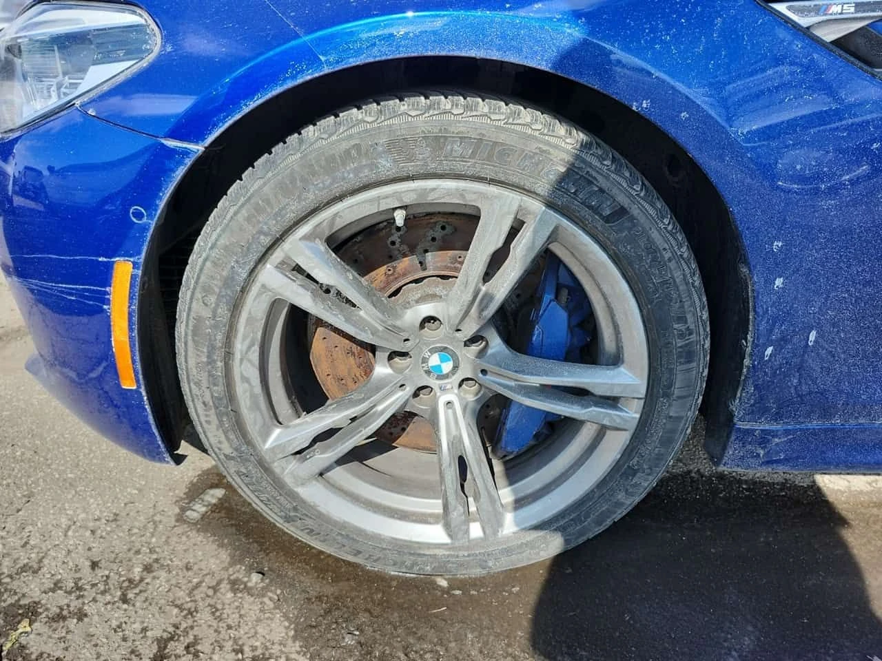 BMW M5 PANORAMA| HUD| 360| ОБДУХВАНЕ| 3 КЛЮЧА, снимка 6 - Автомобили и джипове - 53950516