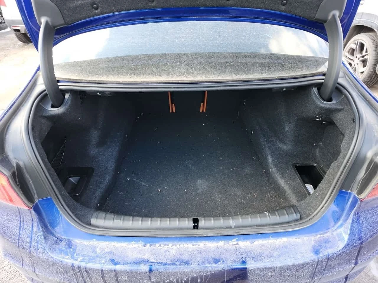 BMW M5 PANORAMA| HUD| 360| ОБДУХВАНЕ| 3 КЛЮЧА, снимка 7 - Автомобили и джипове - 53950516