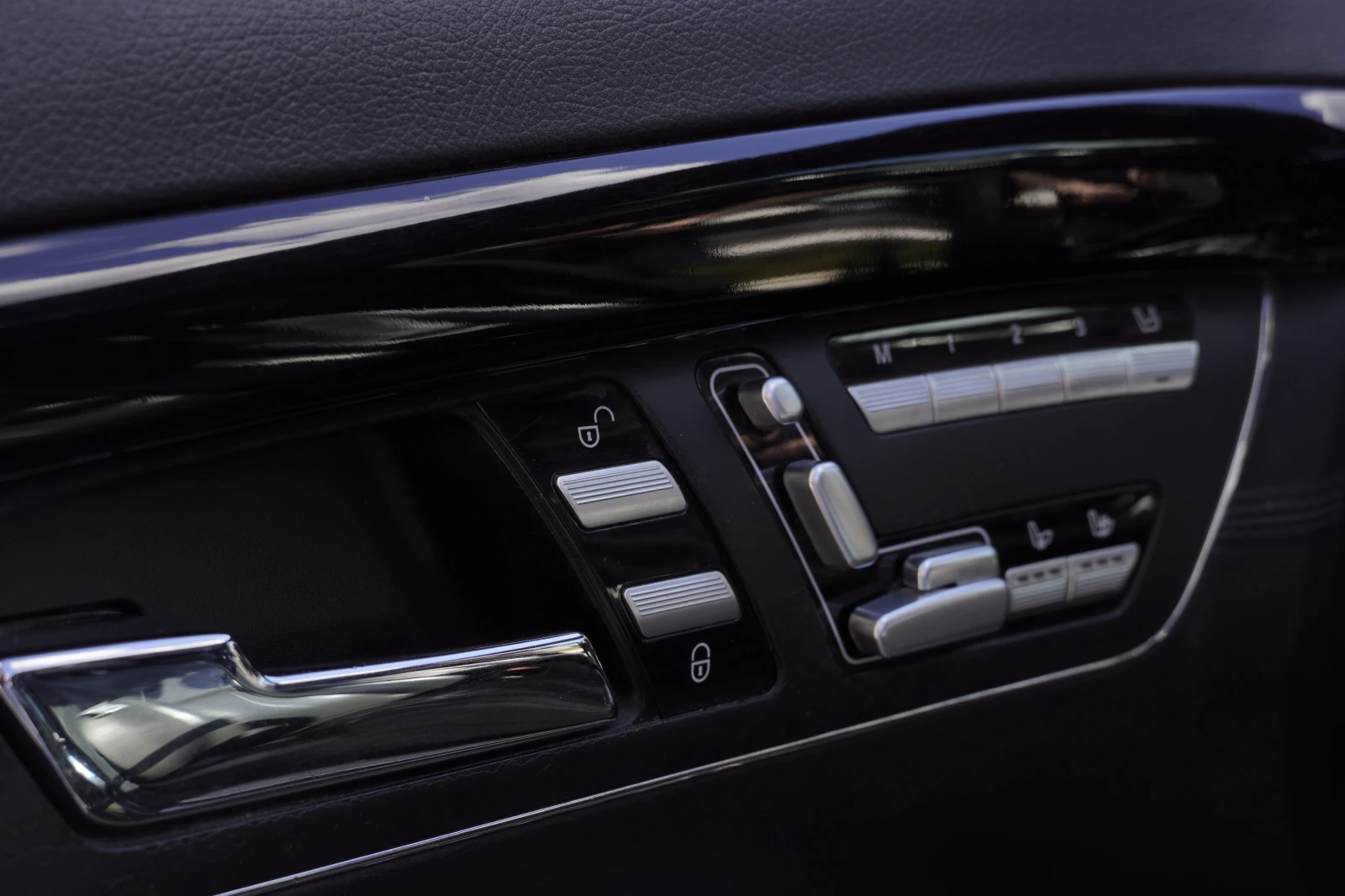 Mercedes-Benz S 500, снимка 14 - Автомобили и джипове - 54101021