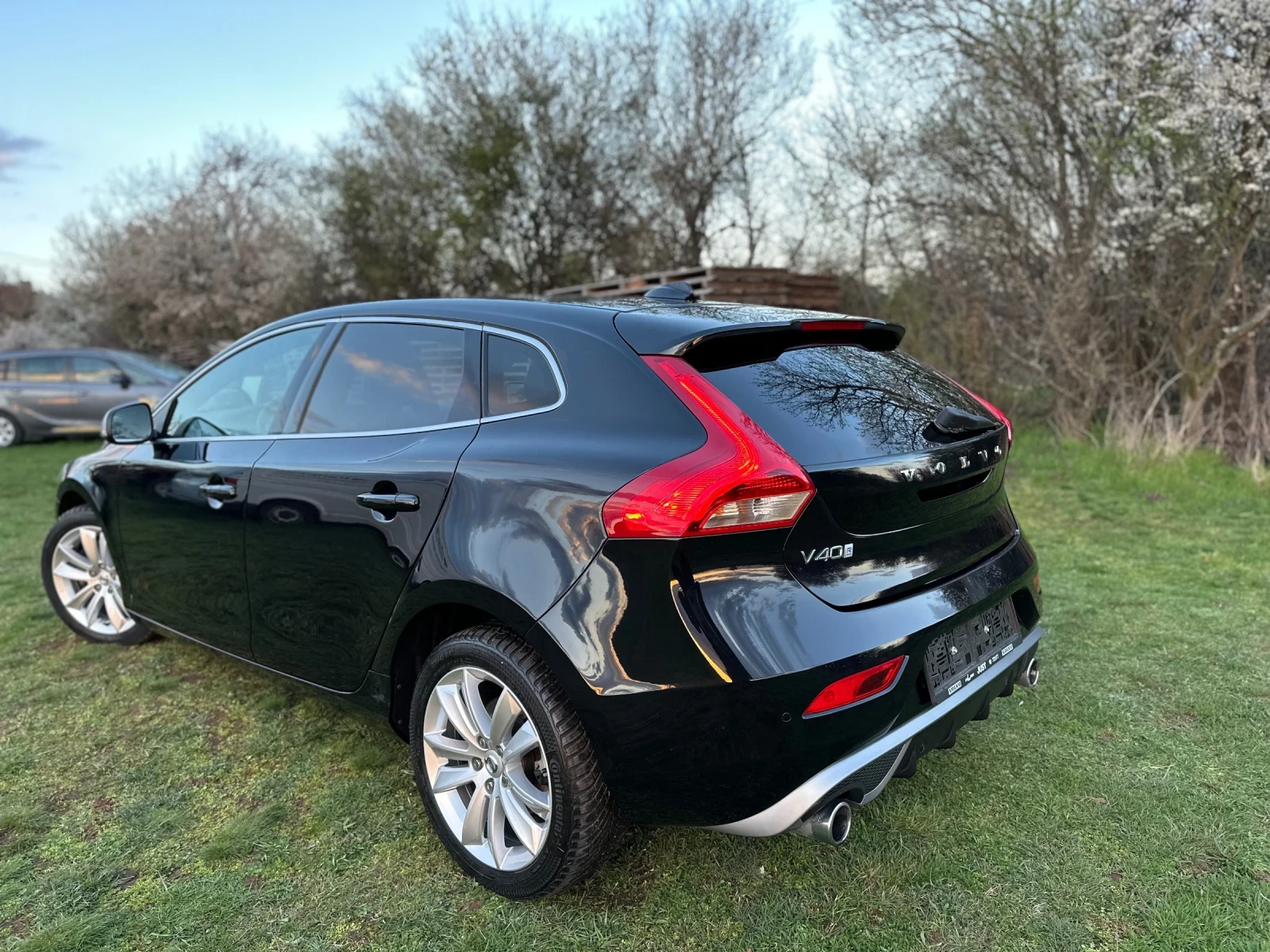 Volvo V40, снимка 10 - Автомобили и джипове - 54101671