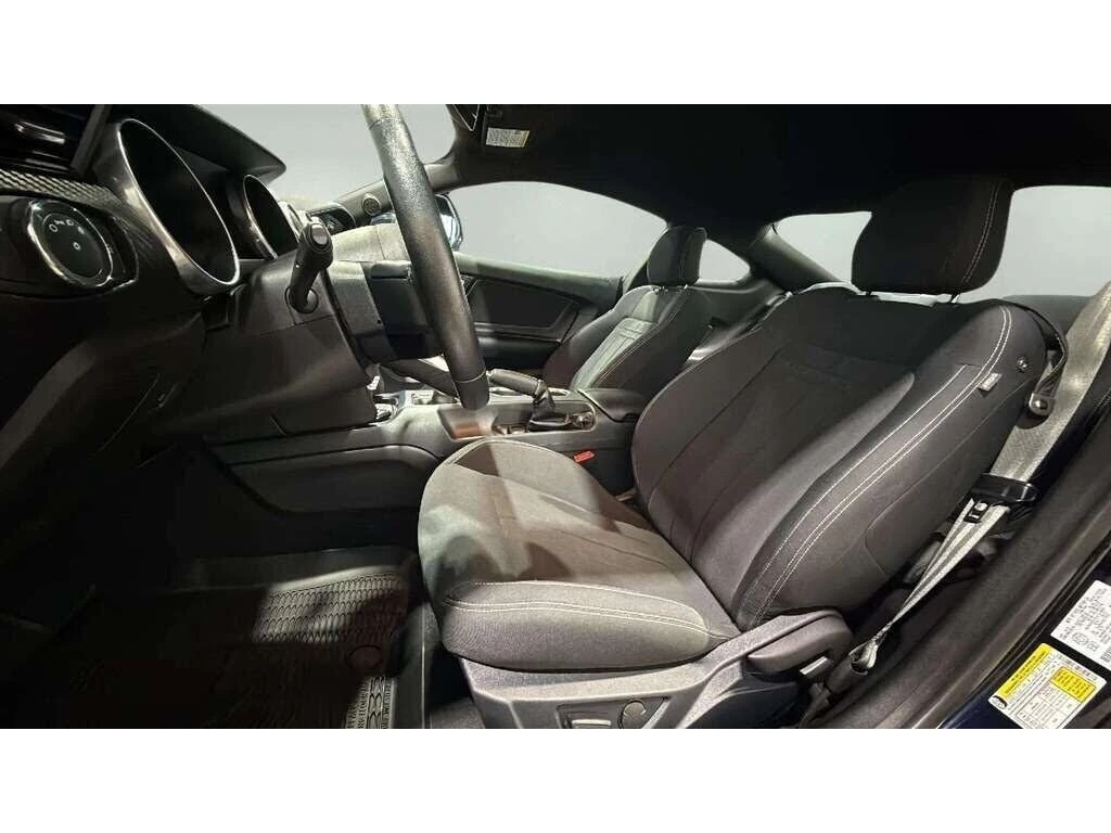 Ford Mustang АвтоКредит* (ЦЕНА ДО БГ)EcoBoost Coupe RWD, снимка 13 - Автомобили и джипове - 54123243