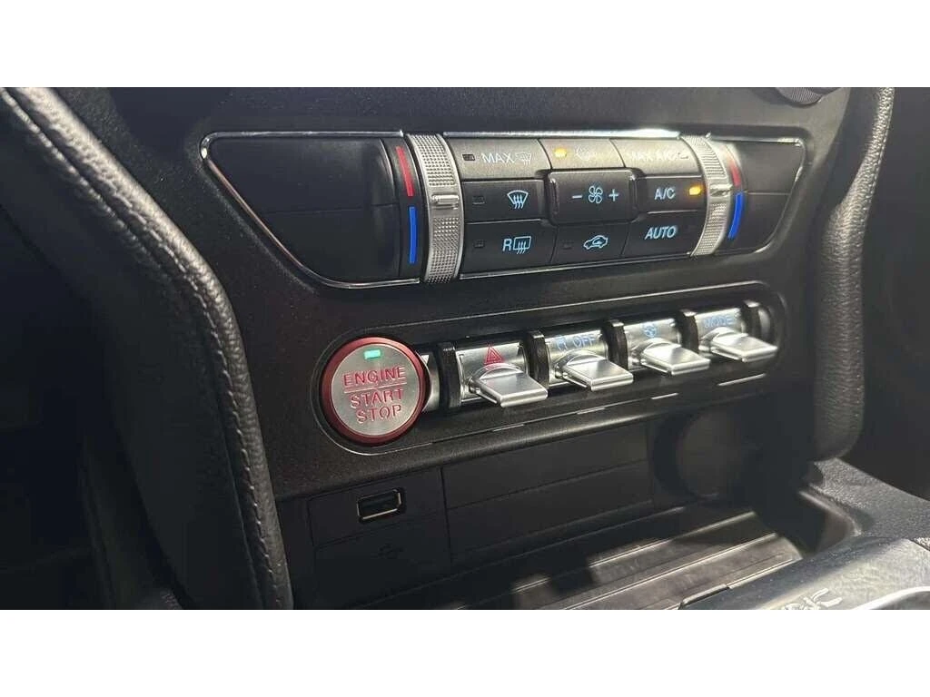 Ford Mustang АвтоКредит* (ЦЕНА ДО БГ)EcoBoost Coupe RWD, снимка 11 - Автомобили и джипове - 54123243