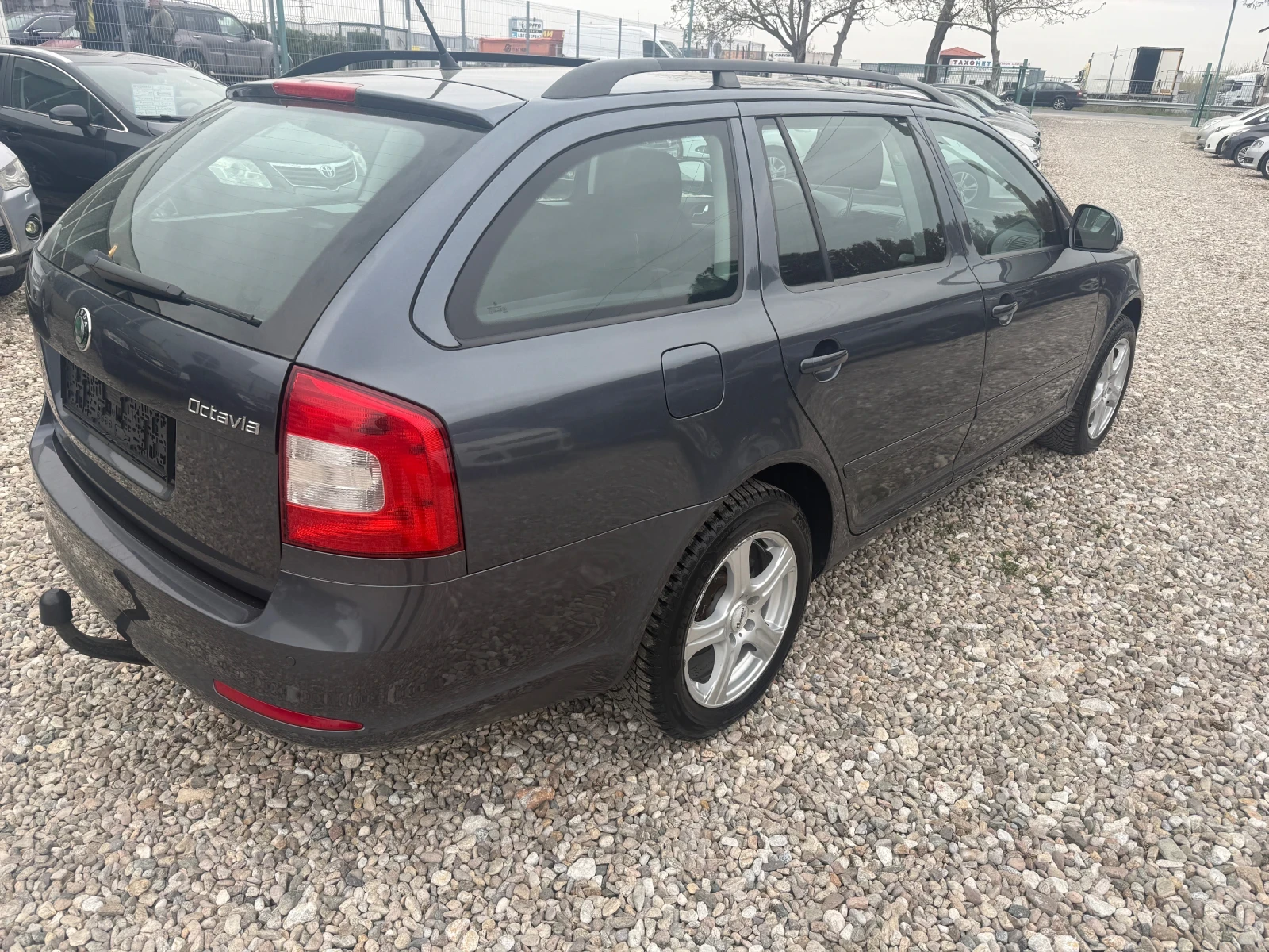 Skoda Octavia 2.0 TDI, снимка 4 - Автомобили и джипове - 54205147