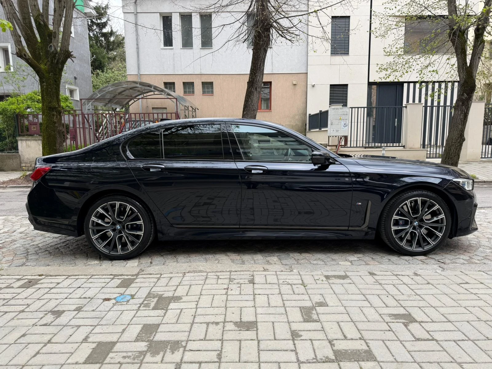 BMW 730 d xDrive M Sport, снимка 6 - Автомобили и джипове - 54292698