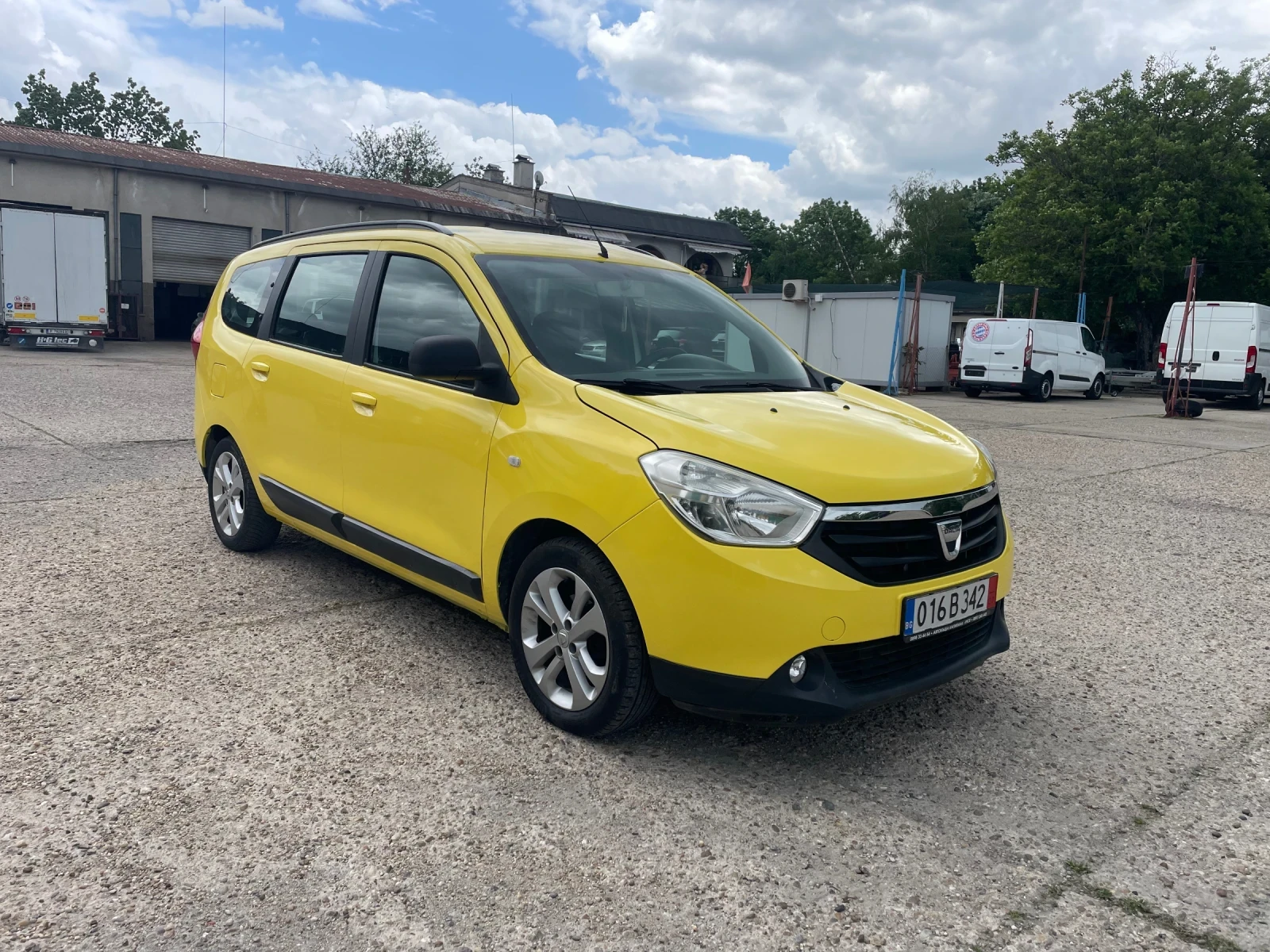 Dacia Lodgy 1.6 ������-��� 102�� 6+ 1 ����� | Mobile.bg � ����������� 8