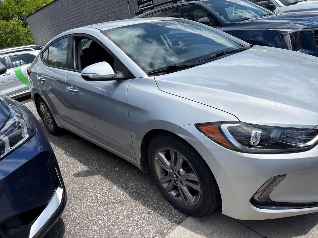 Hyundai Elantra GL| �� ����������������| CARFAX| ������� | Mobile.bg � ����������� 4