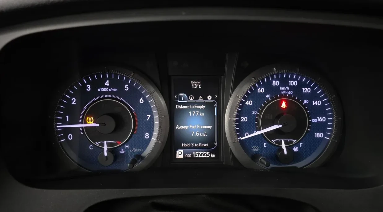 Toyota Sienna 3.5 Бензин 4х4, снимка 5 - Автомобили и джипове - 55230079