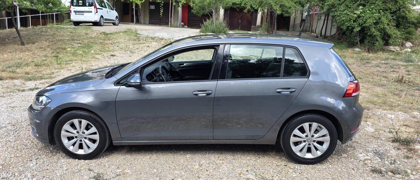 VW Golf, снимка 5 - Автомобили и джипове - 55394234