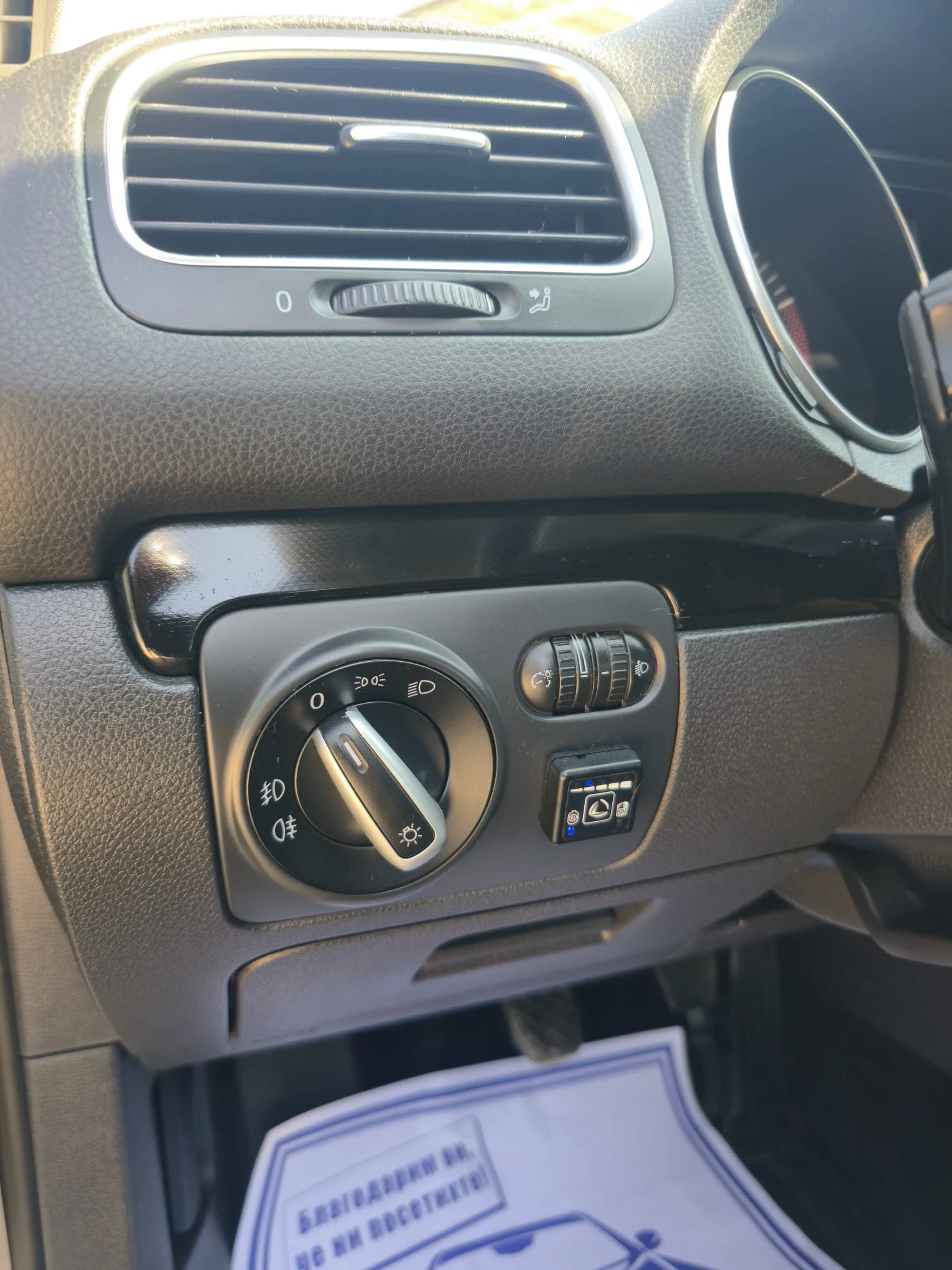 VW Golf 1.6 i / Газ-Landi Renzo, снимка 11 - Автомобили и джипове - 55614141