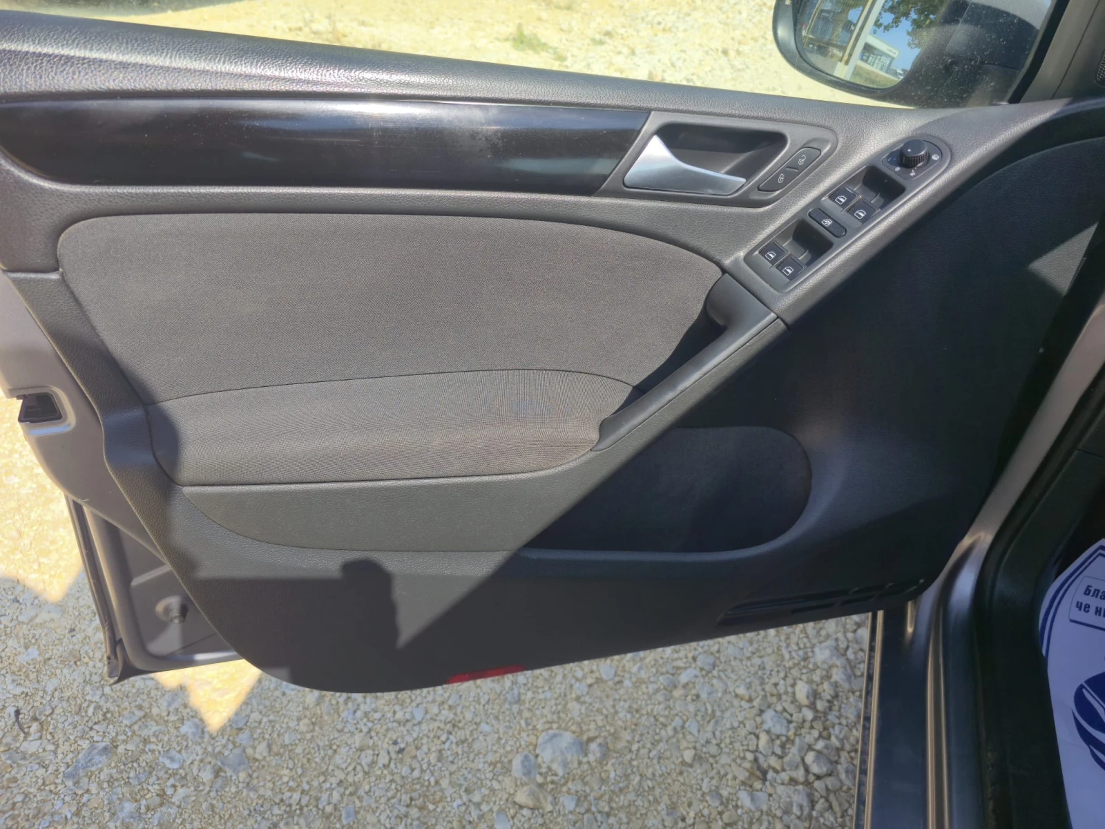 VW Golf 1.6 i / Газ-Landi Renzo, снимка 9 - Автомобили и джипове - 55614141