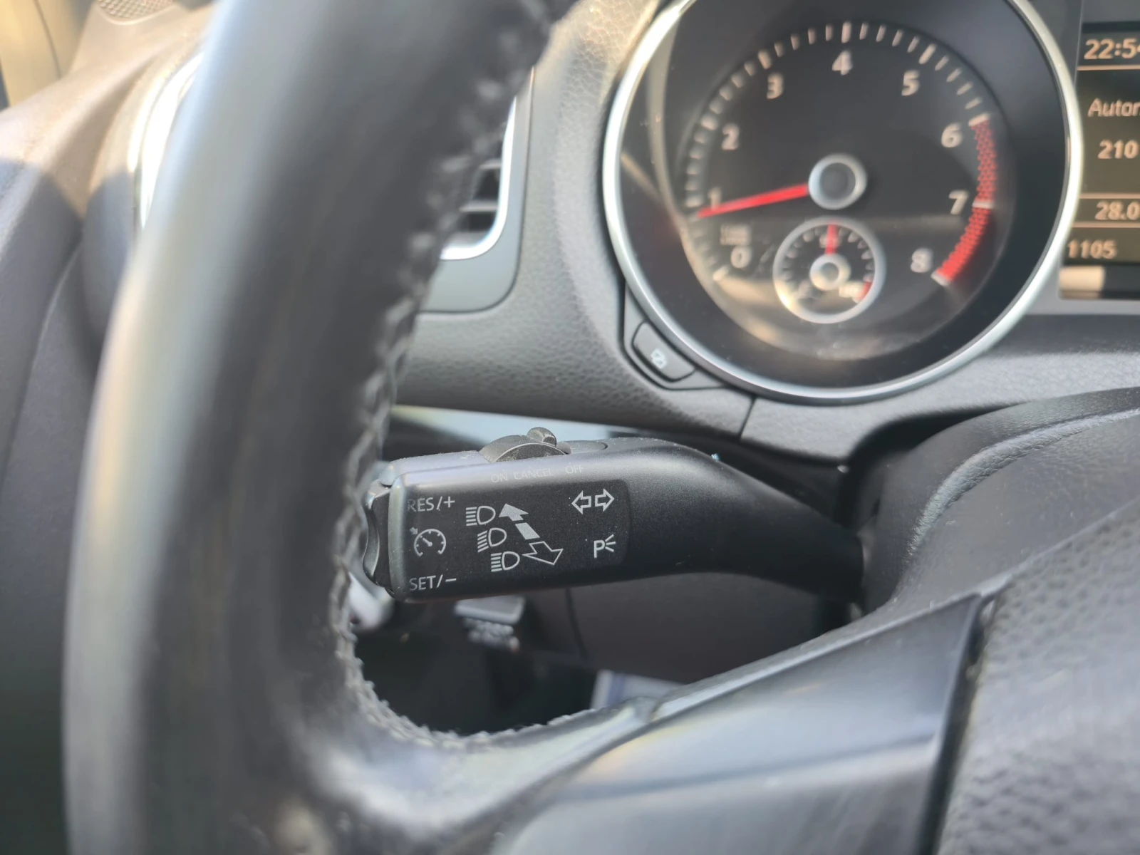 VW Golf 1.6 i / Газ-Landi Renzo, снимка 14 - Автомобили и джипове - 55614141