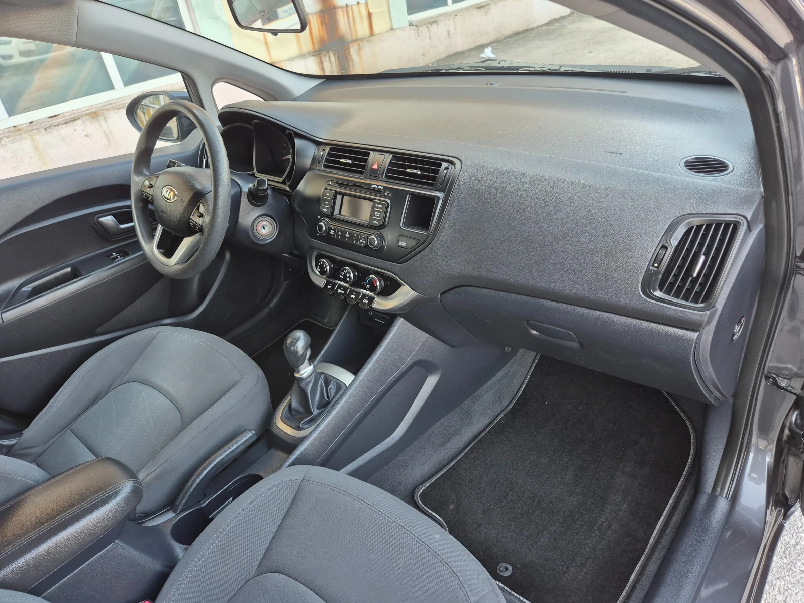 Kia Rio 1.1 CRDI ITALY, снимка 13 - Автомобили и джипове - 55646703